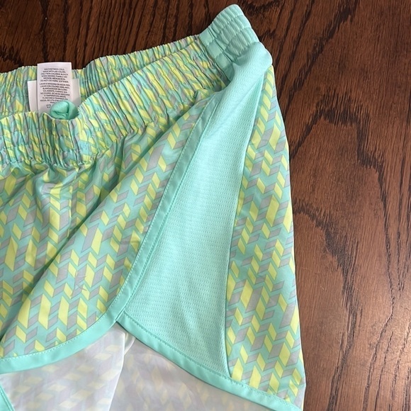 active shorts - Picture 4 of 4